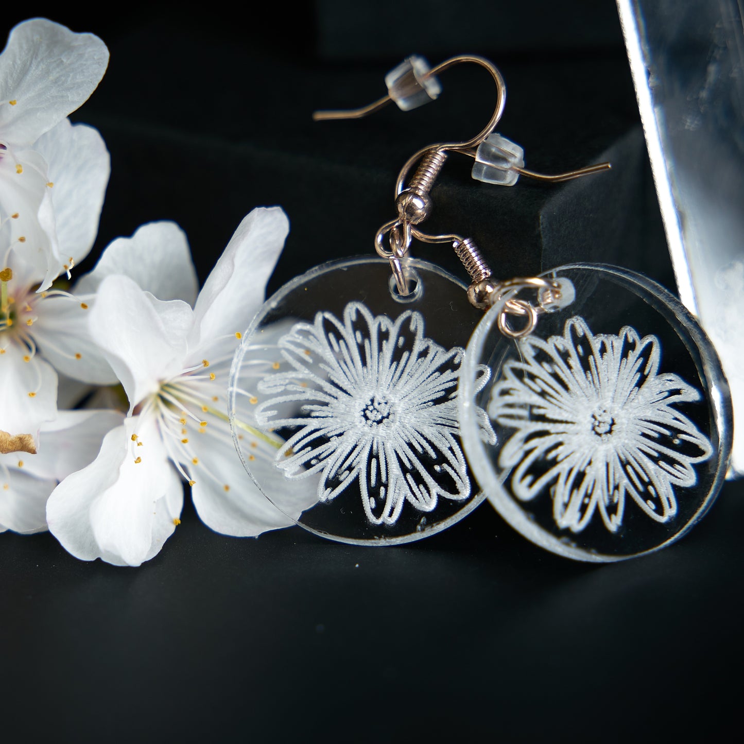 Dainty Daisies Acrylic Earrings