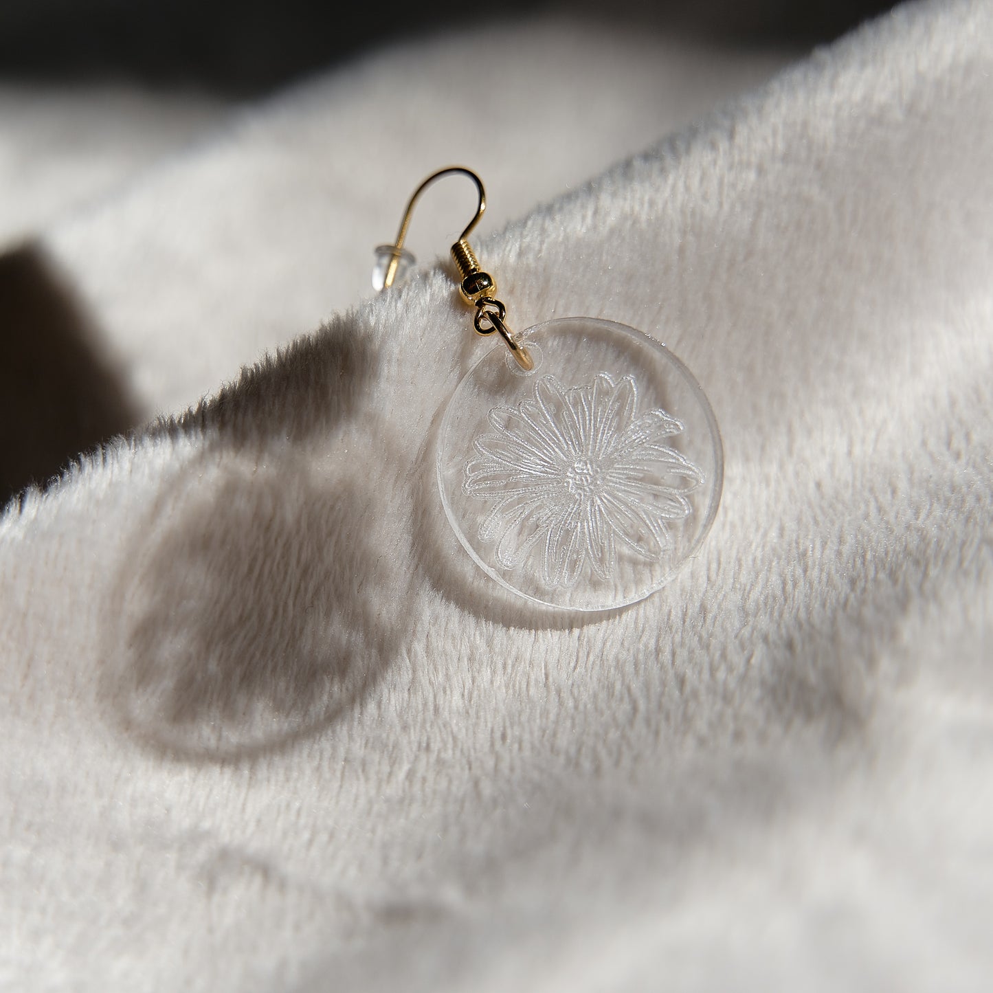 Dainty Daisies Acrylic Earrings