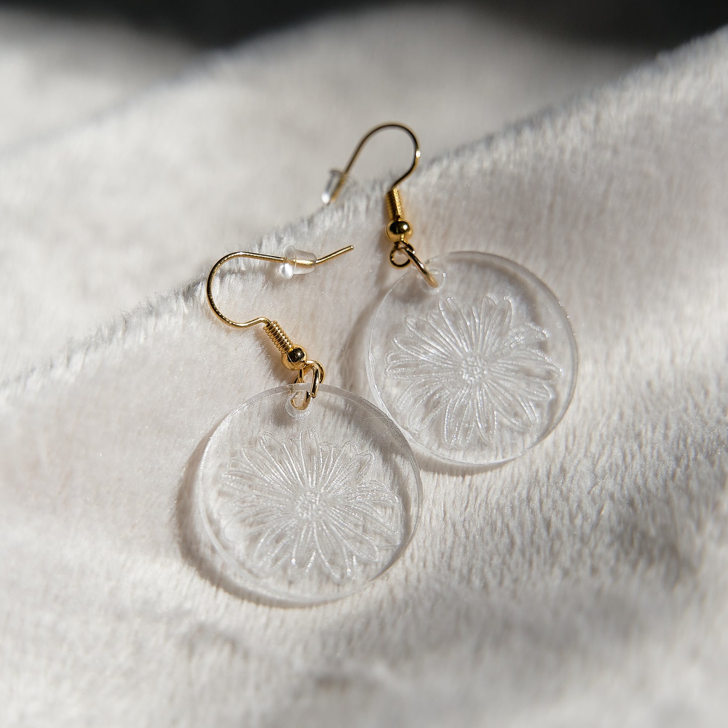 Dainty Daisies Acrylic Earrings