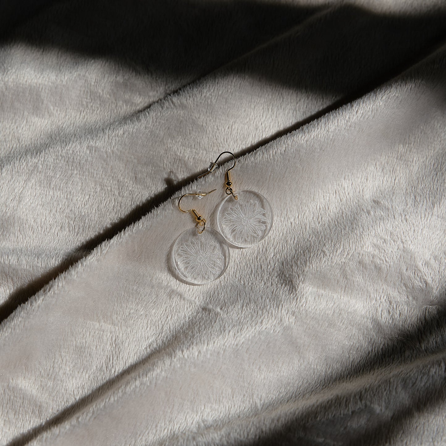 Dainty Daisies Acrylic Earrings